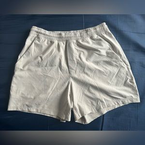 lululemon pace breaker liner-less shorts